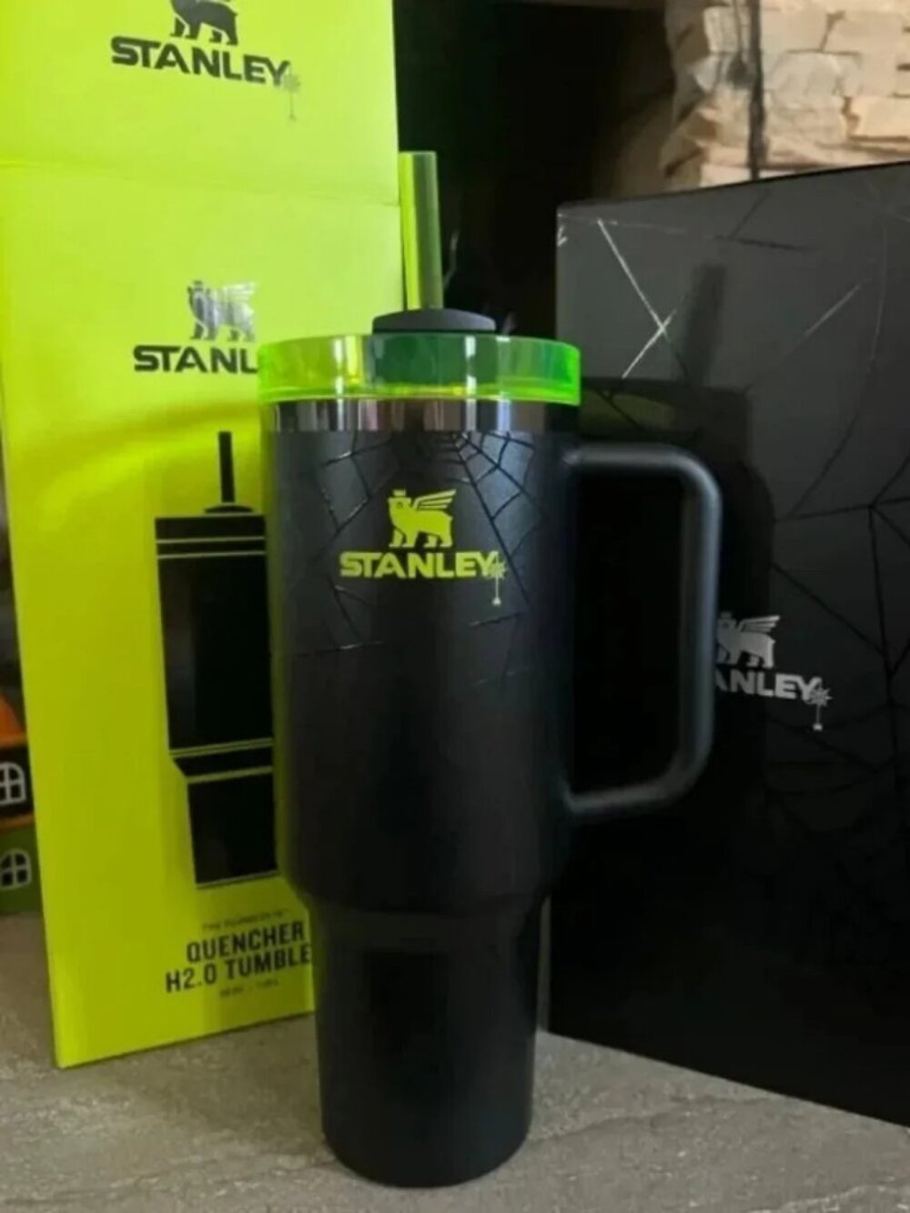 Stanley 40oz Tumbler - Halloween Web Glow - LIMITED EDITION
